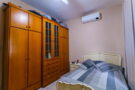 Casa de condomínio à venda com 102m², 4 quartos e 1 vaga Casa de condomínio à venda com 102m², 4 quartos e 1 vagaQuarto