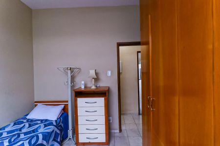 Casa de condomínio à venda com 102m², 4 quartos e 1 vaga Casa de condomínio à venda com 102m², 4 quartos e 1 vagaQuarto