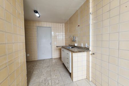 Apartamento à venda com 100m², 2 quartos e 1 vagaCozinha 