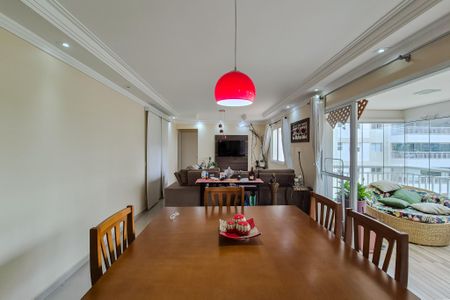 Apartamento para alugar com 107m², 2 quartos e 2 vagas Apartamento para alugar com 107m², 2 quartos e 2 vagasSala