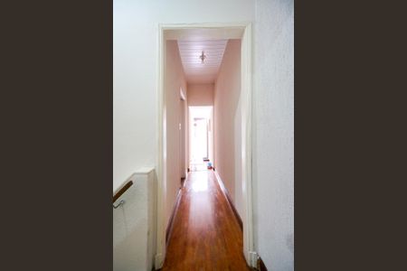 Casa para alugar com 120m², 2 quartos e sem vagaCorredor dos quartos