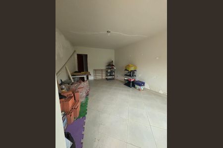 Casa à venda com 272m², 4 quartos e 2 vagasSala
