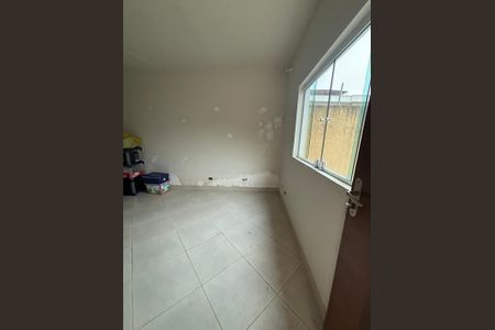 Casa à venda com 272m², 4 quartos e 2 vagasSala