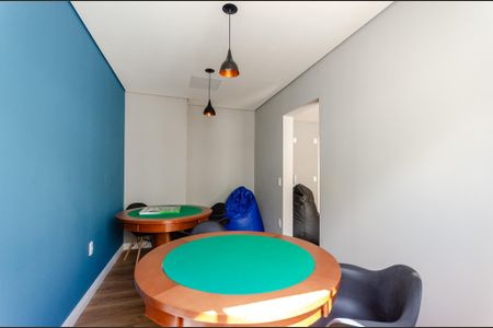 Apartamento para alugar com 28m², 2 quartos e sem vaga Apartamento para alugar com 28m², 2 quartos e sem vagaSalão de jogos