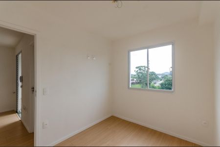 Quarto 1 de apartamento para alugar com 2 quartos, 28m² em Jardim Jaragua (sao Domingos), São Paulo