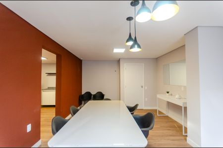 Apartamento para alugar com 28m², 2 quartos e sem vaga Apartamento para alugar com 28m², 2 quartos e sem vagaÁrea comum - Salão de festas