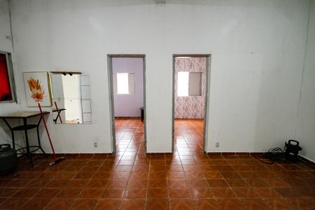 Casa para alugar com 272m², 2 quartos e 2 vagasSala