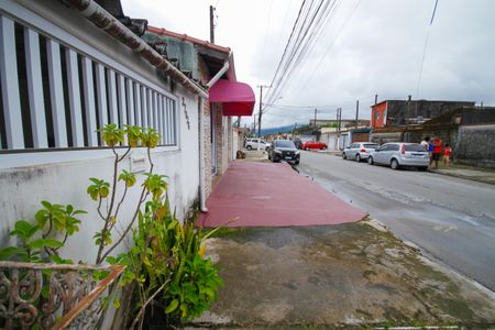 Casa para alugar com 272m², 2 quartos e 2 vagasFachada