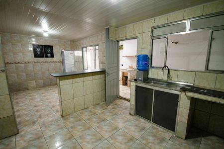 Casa para alugar com 272m², 2 quartos e 2 vagasCozinha