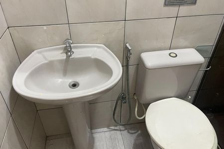 Casa para alugar com 160m², 4 quartos e 1 vagaBanheiro