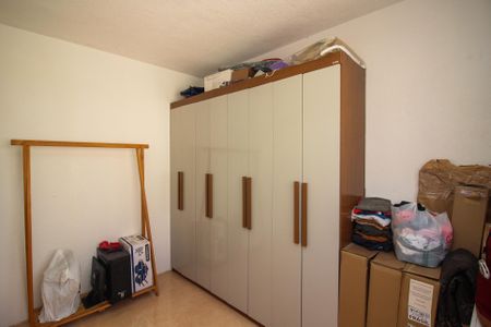 Quarto 1 de apartamento à venda com 2 quartos, 41m² em Cavalhada, Porto Alegre