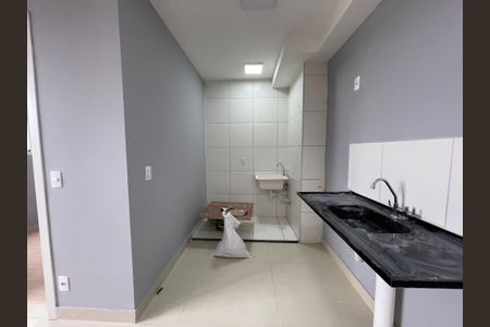 Apartamento para alugar com 35m², 2 quartos e sem vaga Apartamento para alugar com 35m², 2 quartos e sem vagaCozinha e Área de Serviço