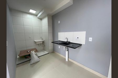 Apartamento para alugar com 35m², 2 quartos e sem vaga Apartamento para alugar com 35m², 2 quartos e sem vagaCozinha e Área de Serviço