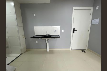 Apartamento para alugar com 35m², 2 quartos e sem vaga Apartamento para alugar com 35m², 2 quartos e sem vagaCozinha e Área de Serviço
