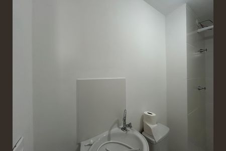 Apartamento para alugar com 29m², 1 quarto e sem vaga Apartamento para alugar com 29m², 1 quarto e sem vagaBanheiro
