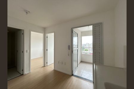 Sala e Cozinha de apartamento para alugar com 1 quarto, 29m² em Jardim Jaragua (sao Domingos), São Paulo