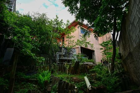 Casa à venda com 224m², 3 quartos e 4 vagasFachada Posterior