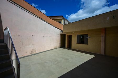 Casa à venda com 224m², 3 quartos e 4 vagasQuintal