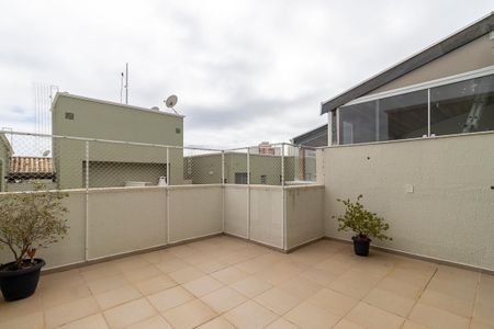 Apartamento à venda com 102m², 2 quartos e 1 vaga Apartamento à venda com 102m², 2 quartos e 1 vagaChurrasqueira privativa