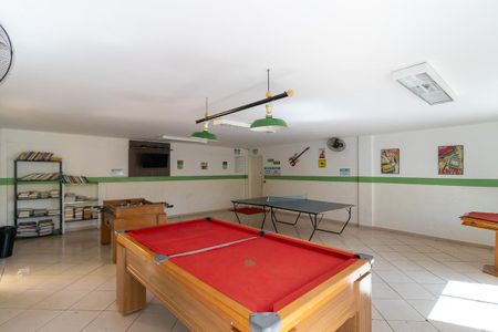 Apartamento à venda com 102m², 2 quartos e 1 vaga Apartamento à venda com 102m², 2 quartos e 1 vagaÁrea comum - Espaço de jogos