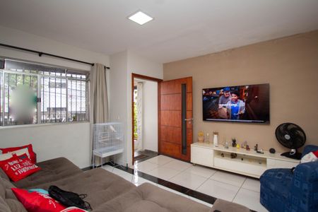 Sala de casa à venda com 3 quartos, 135m² em Piqueri, São Paulo