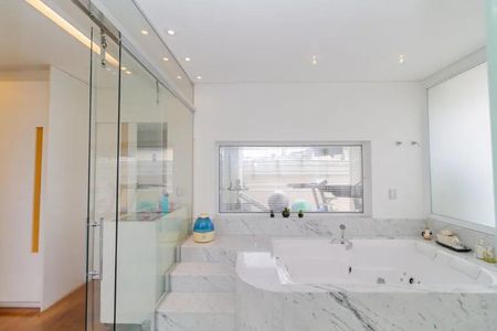 Casa à venda com 397m², 3 quartos e 6 vagasBanheiro