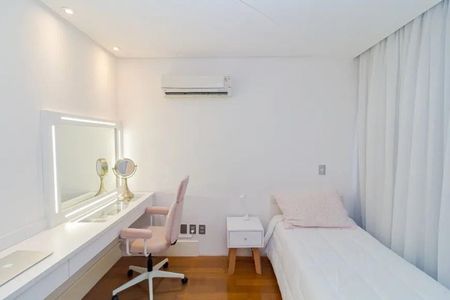 Casa à venda com 397m², 3 quartos e 6 vagasQuarto