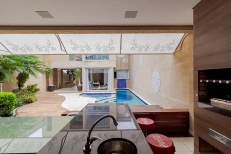 Casa à venda com 397m², 3 quartos e 6 vagasÁrea comum