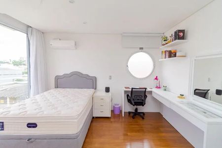 Casa à venda com 397m², 3 quartos e 6 vagasQuarto