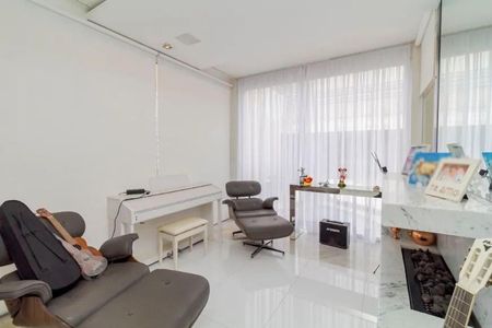 Casa à venda com 397m², 3 quartos e 6 vagasÁrea comum
