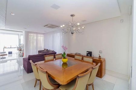 Casa à venda com 397m², 3 quartos e 6 vagasSala de jantar