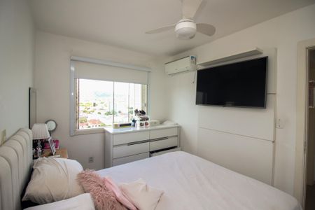 Quarto 1 de apartamento à venda com 2 quartos, 57m² em Santana, Porto Alegre
