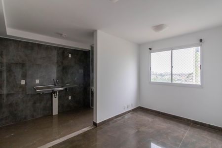 Sala de apartamento para alugar com 2 quartos, 55m² em Jardim Gracinda, Guarulhos