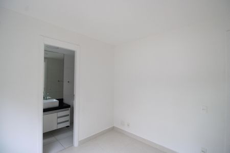 Apartamento para alugar com 70m², 2 quartos e 1 vagaSuíte 