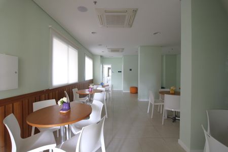 Apartamento para alugar com 70m², 2 quartos e 1 vagaÁrea comum - Salão de festas