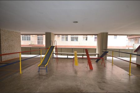 Apartamento para alugar com 72m², 2 quartos e 1 vagaÁrea comum - Parquinho