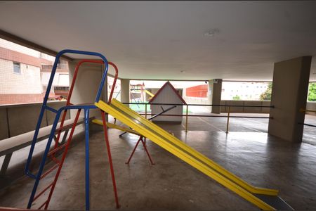 Apartamento para alugar com 72m², 2 quartos e 1 vagaÁrea comum - Parquinho