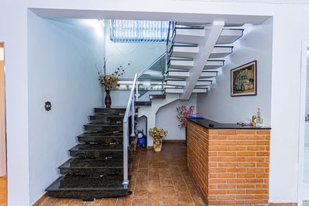 Casa para alugar com 250m², 3 quartos e 4 vagas Casa para alugar com 250m², 3 quartos e 4 vagasBar