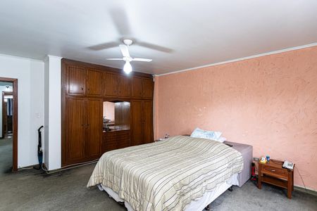 Casa para alugar com 250m², 3 quartos e 4 vagas Casa para alugar com 250m², 3 quartos e 4 vagasSuite