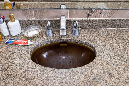 Casa para alugar com 250m², 3 quartos e 4 vagas Casa para alugar com 250m², 3 quartos e 4 vagasCloset suite