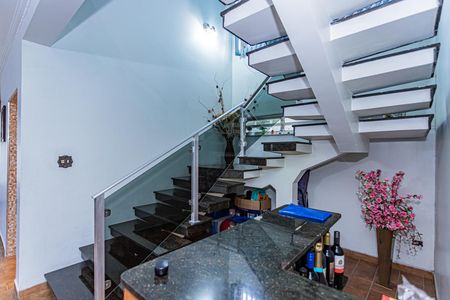 Casa para alugar com 250m², 3 quartos e 4 vagas Casa para alugar com 250m², 3 quartos e 4 vagasBar