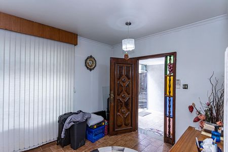 Casa para alugar com 250m², 3 quartos e 4 vagas Casa para alugar com 250m², 3 quartos e 4 vagasSala