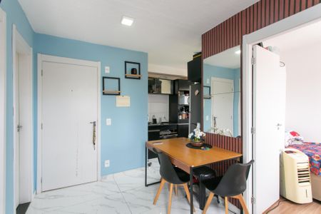 Sala de apartamento para alugar com 2 quartos, 42m² em Guaianases, São Paulo