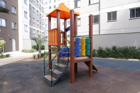 Apartamento para alugar com 42m², 2 quartos e sem vaga Apartamento para alugar com 42m², 2 quartos e sem vagaÁrea comum - Playground