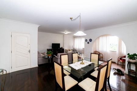 Sala de apartamento à venda com 2 quartos, 165m² em Santo Antônio, Belo Horizonte