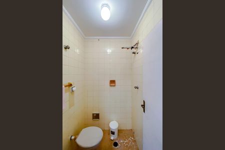 Casa à venda com 120m², 3 quartos e 1 vaga Casa à venda com 120m², 3 quartos e 1 vagaBanheiro de serviço