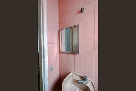 Casa à venda com 120m², 3 quartos e 1 vaga Casa à venda com 120m², 3 quartos e 1 vagaBanheiro de serviço