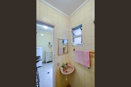 Casa à venda com 120m², 3 quartos e 1 vaga Casa à venda com 120m², 3 quartos e 1 vagaBanheiro de serviço