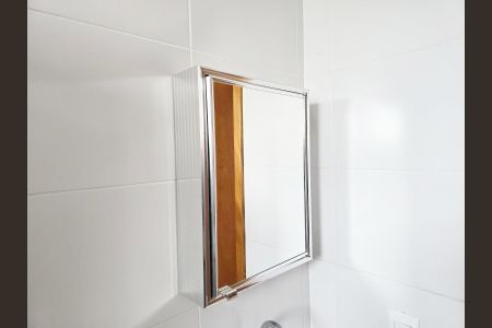 Apartamento à venda com 53m², 2 quartos e 1 vaga Apartamento à venda com 53m², 2 quartos e 1 vagaBanheiro Social