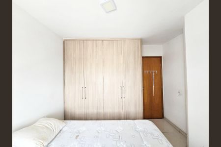 Apartamento à venda com 53m², 2 quartos e 1 vaga Apartamento à venda com 53m², 2 quartos e 1 vagaSuíte